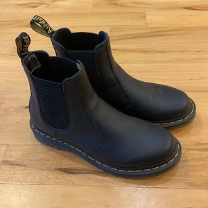 Dr Martens Chelsea Boots